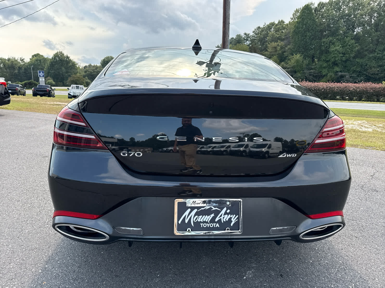 2024 Genesis G70 2.5T