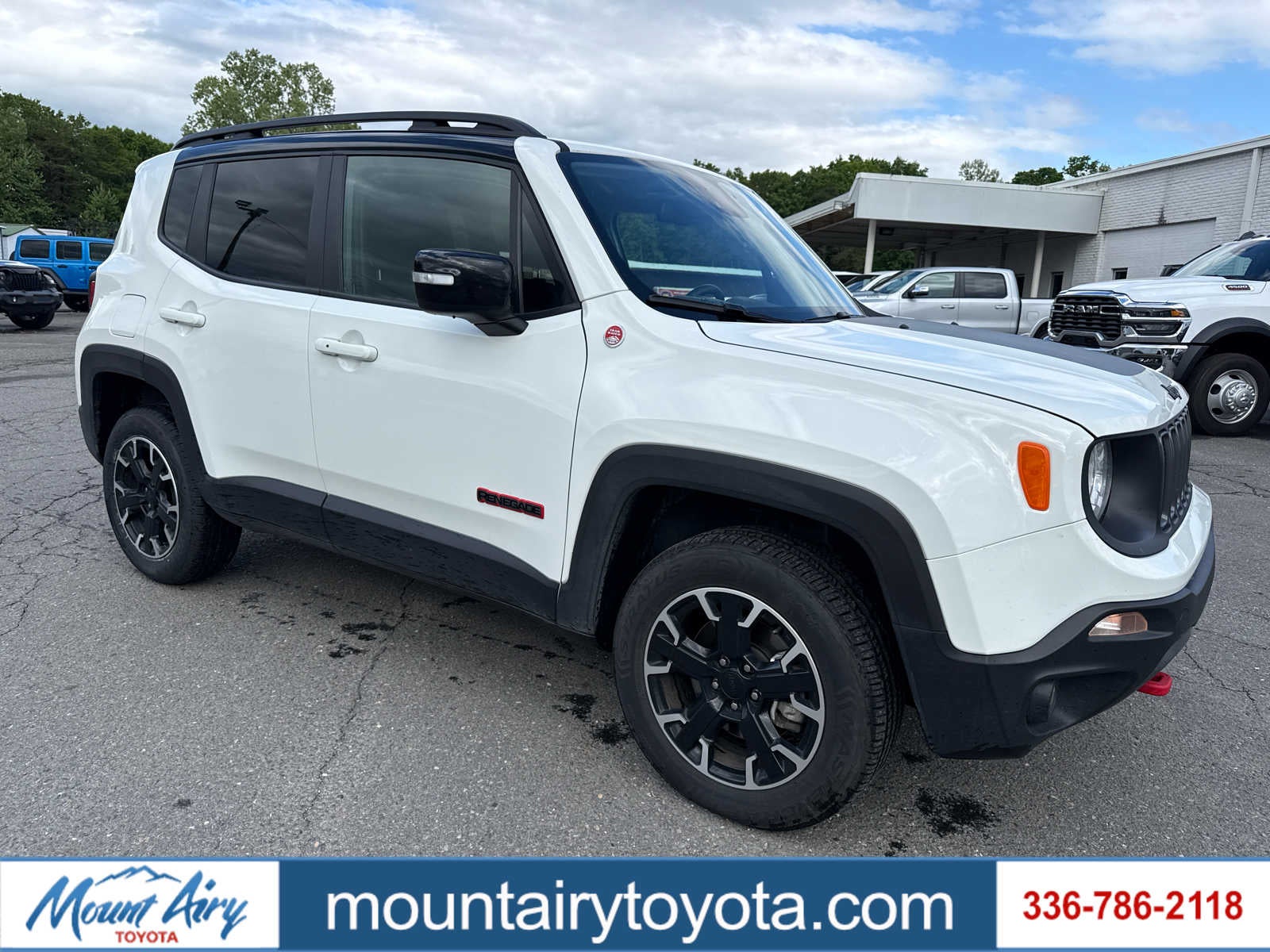 2023 Jeep Renegade Trailhawk