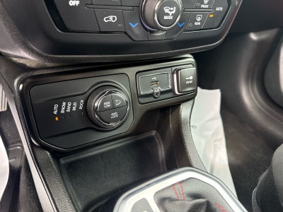 2023 Jeep Renegade Trailhawk