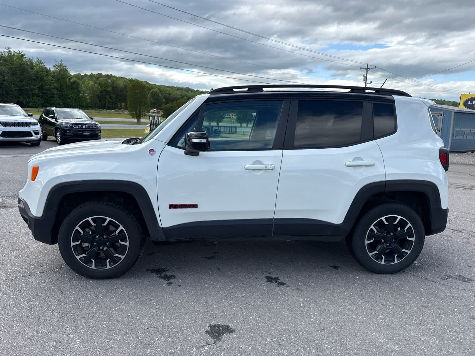 2023 Jeep Renegade Trailhawk