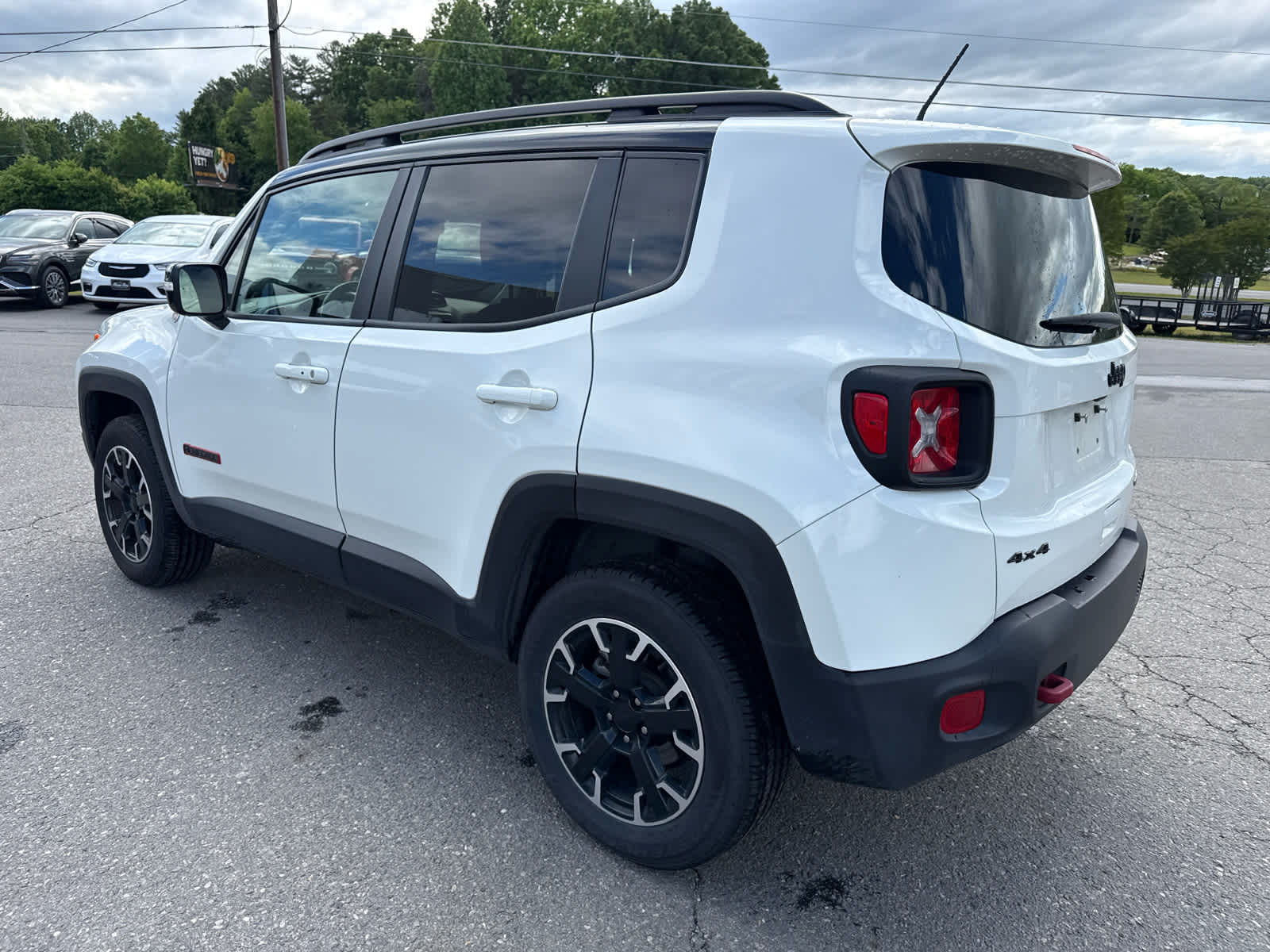 2023 Jeep Renegade Trailhawk