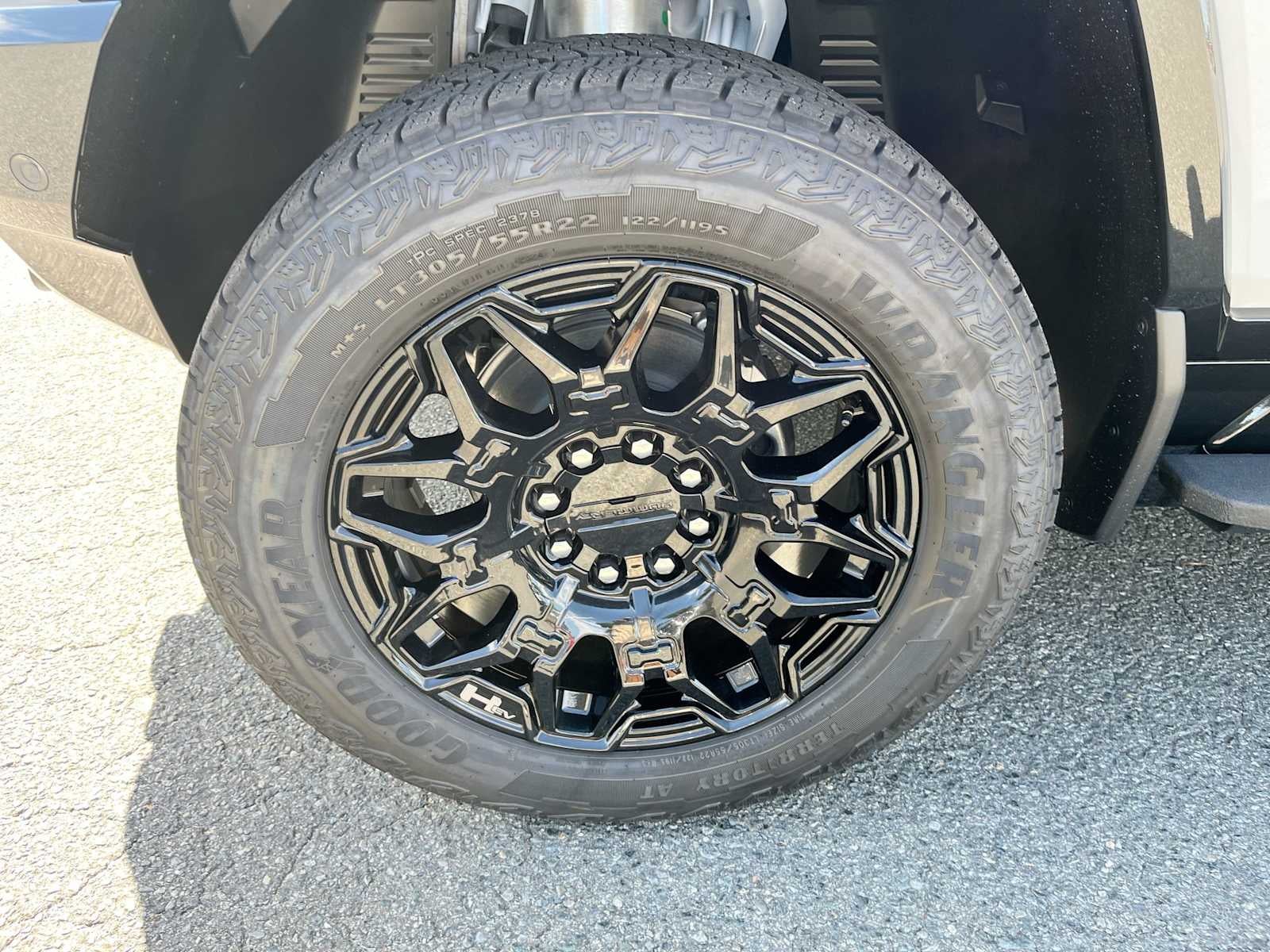 2025 GMC HUMMER EV SUV 2X