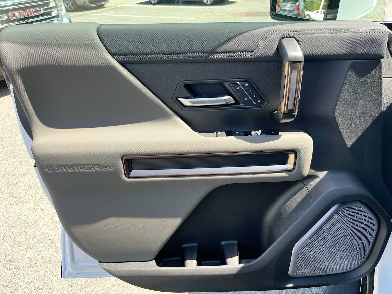 2025 GMC HUMMER EV SUV 2X