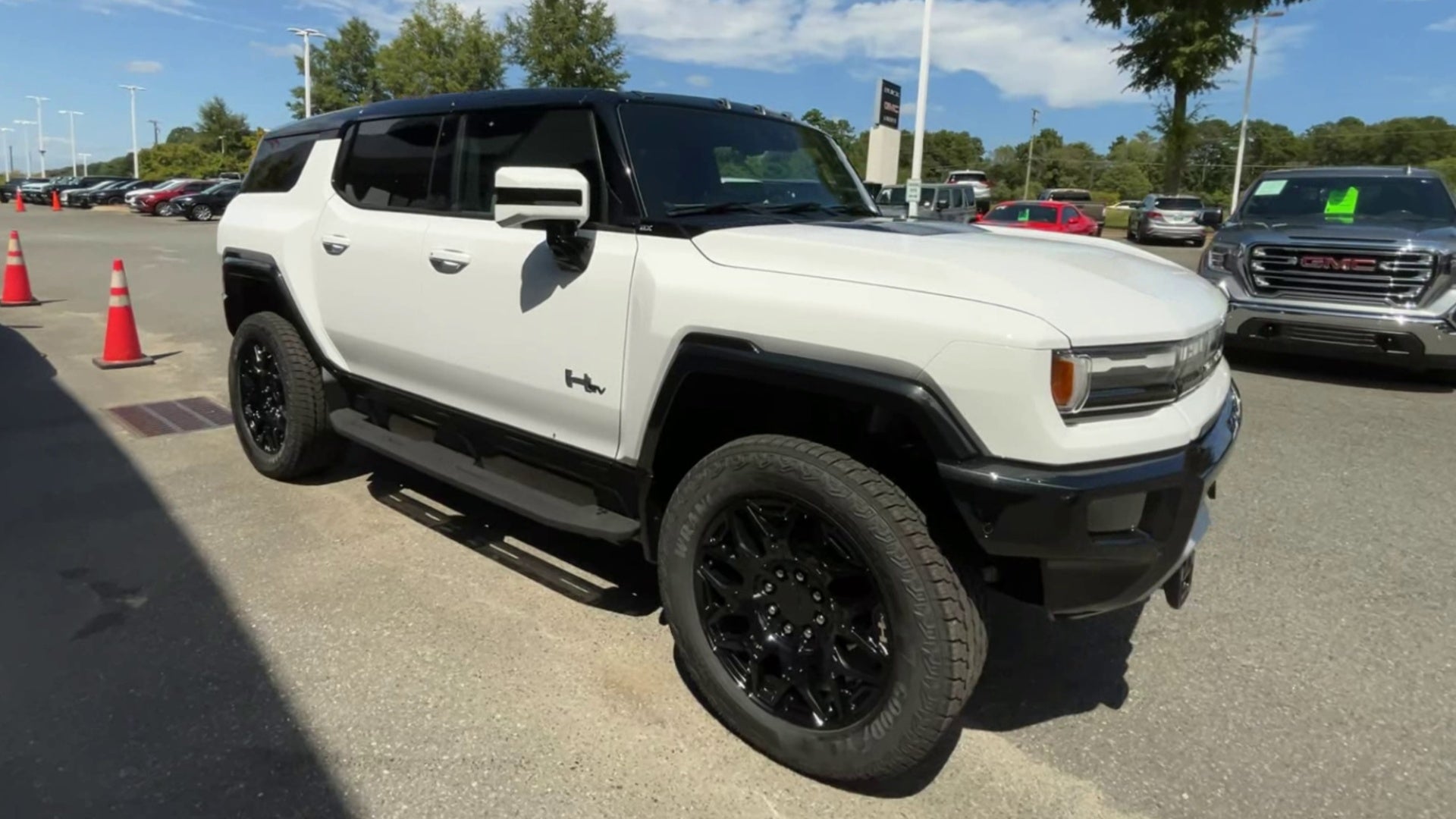 2025 GMC HUMMER EV SUV 2X