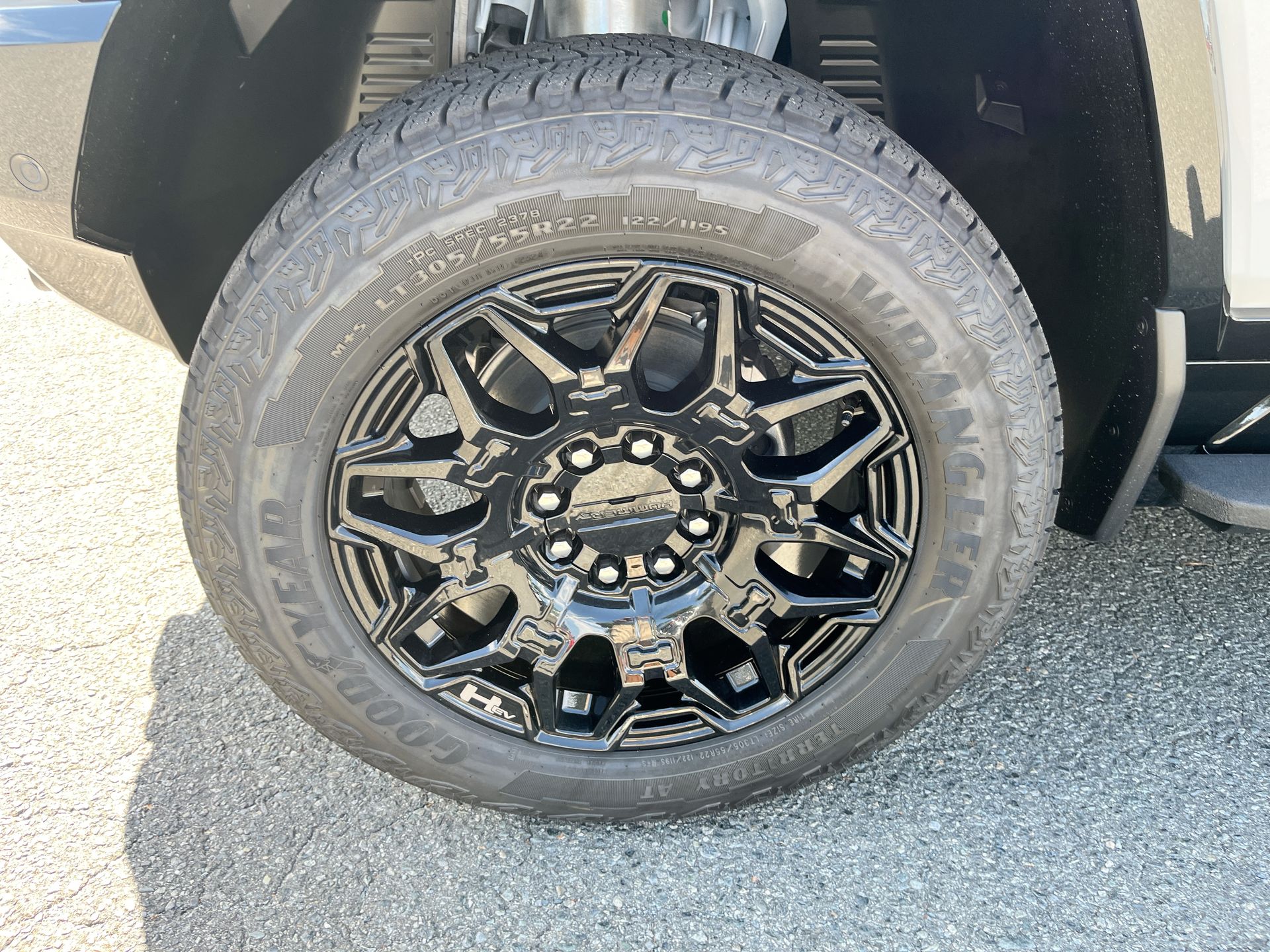 2025 GMC HUMMER EV SUV 2X