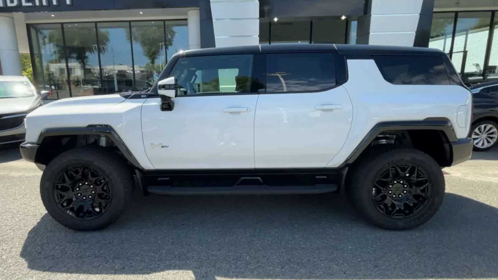 2025 GMC HUMMER EV SUV 2X