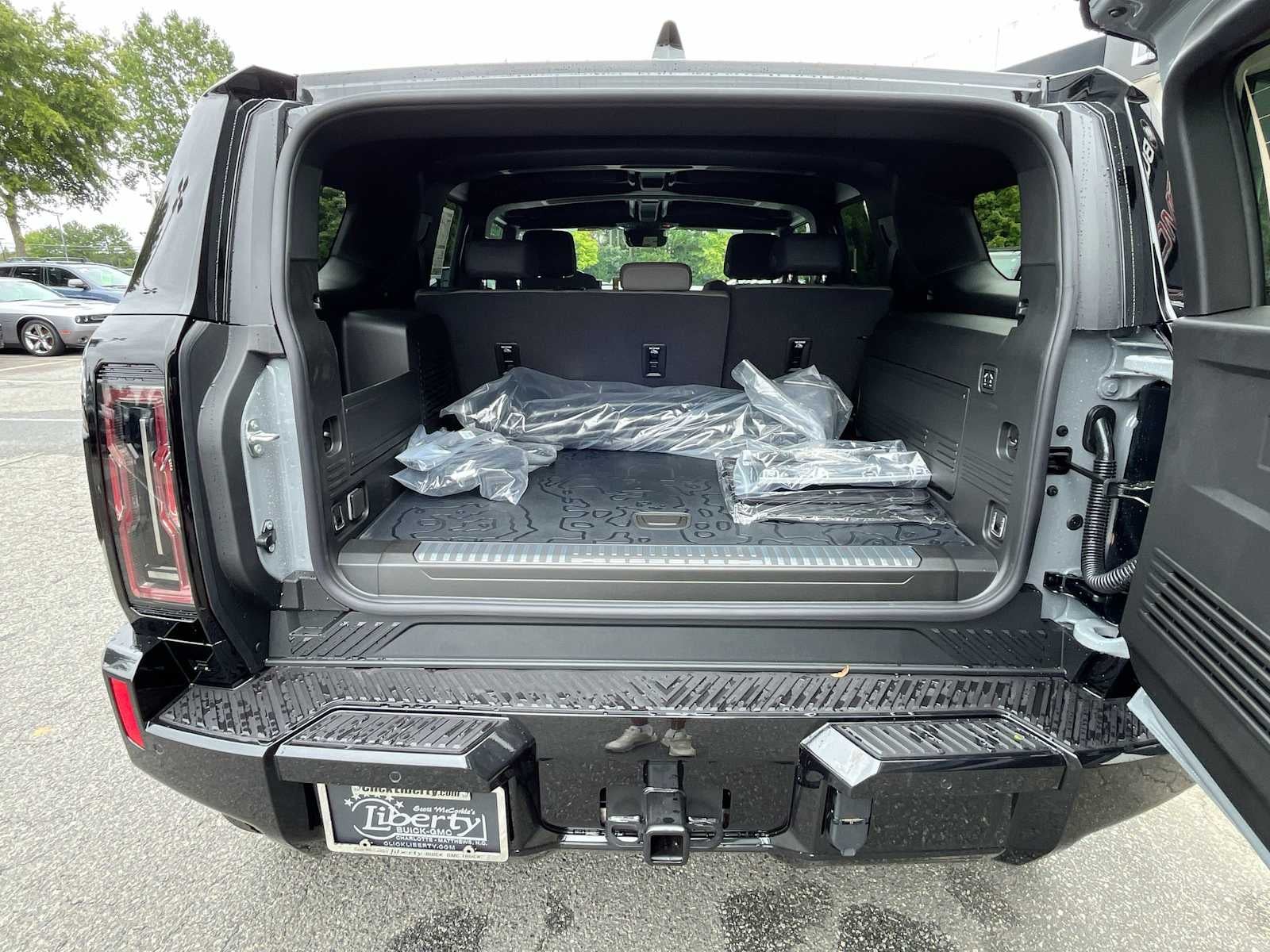 2025 GMC HUMMER EV SUV 2X