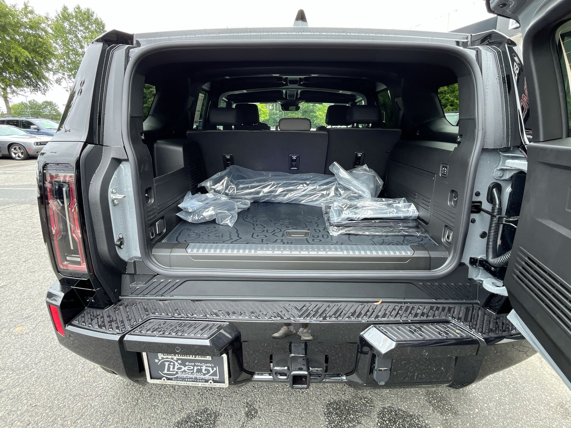 2025 GMC HUMMER EV SUV 2X