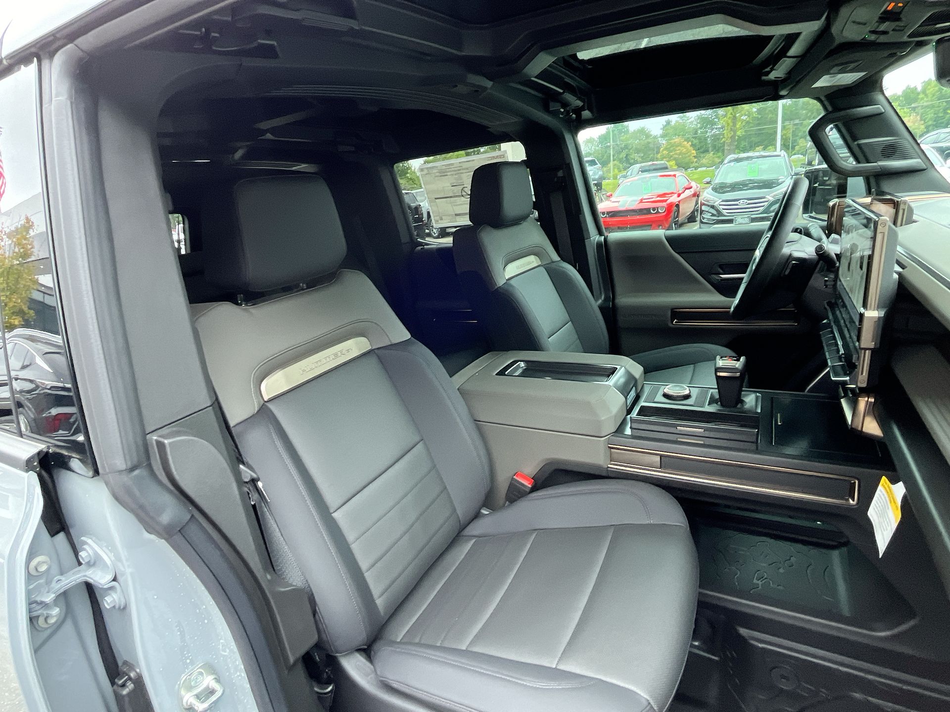 2025 GMC HUMMER EV SUV 2X