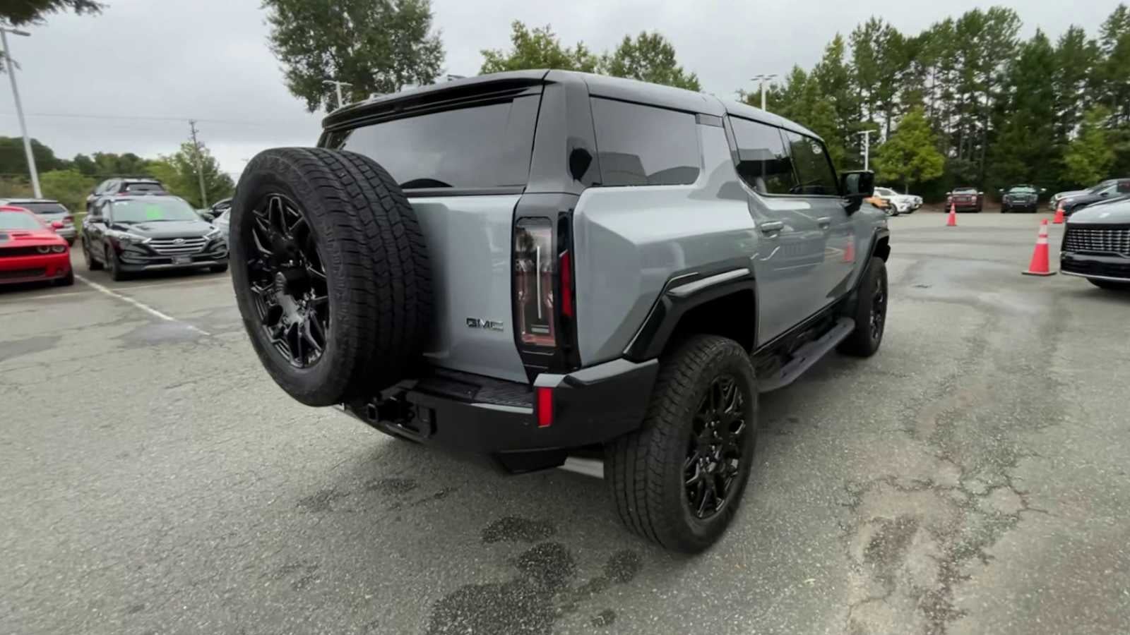 2025 GMC HUMMER EV SUV 2X
