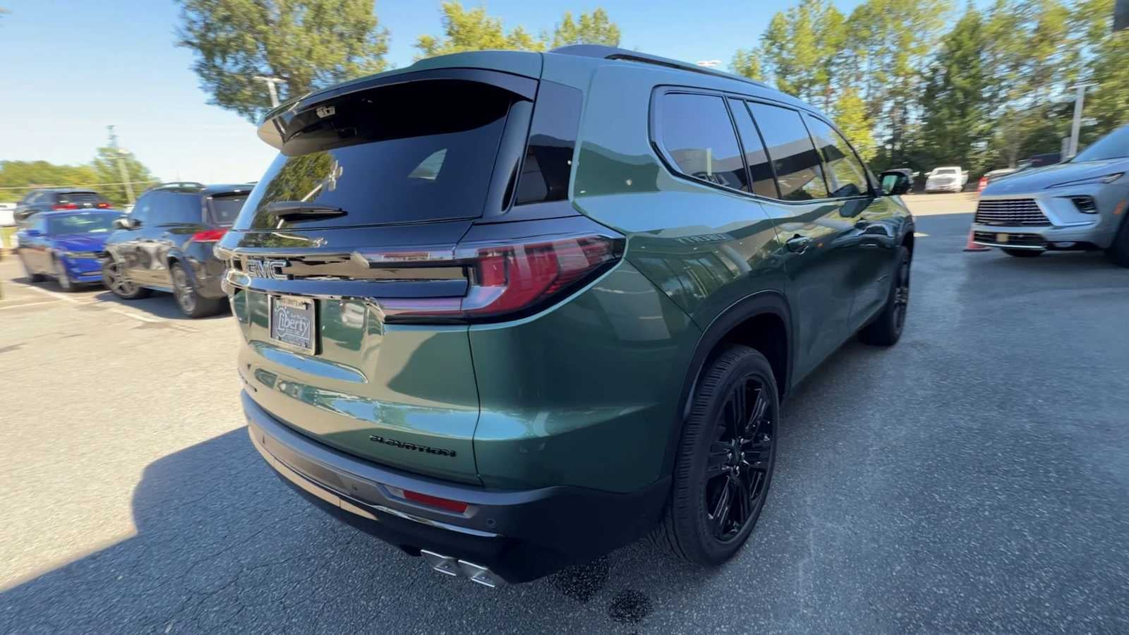2027 GMC Acadia Elevation