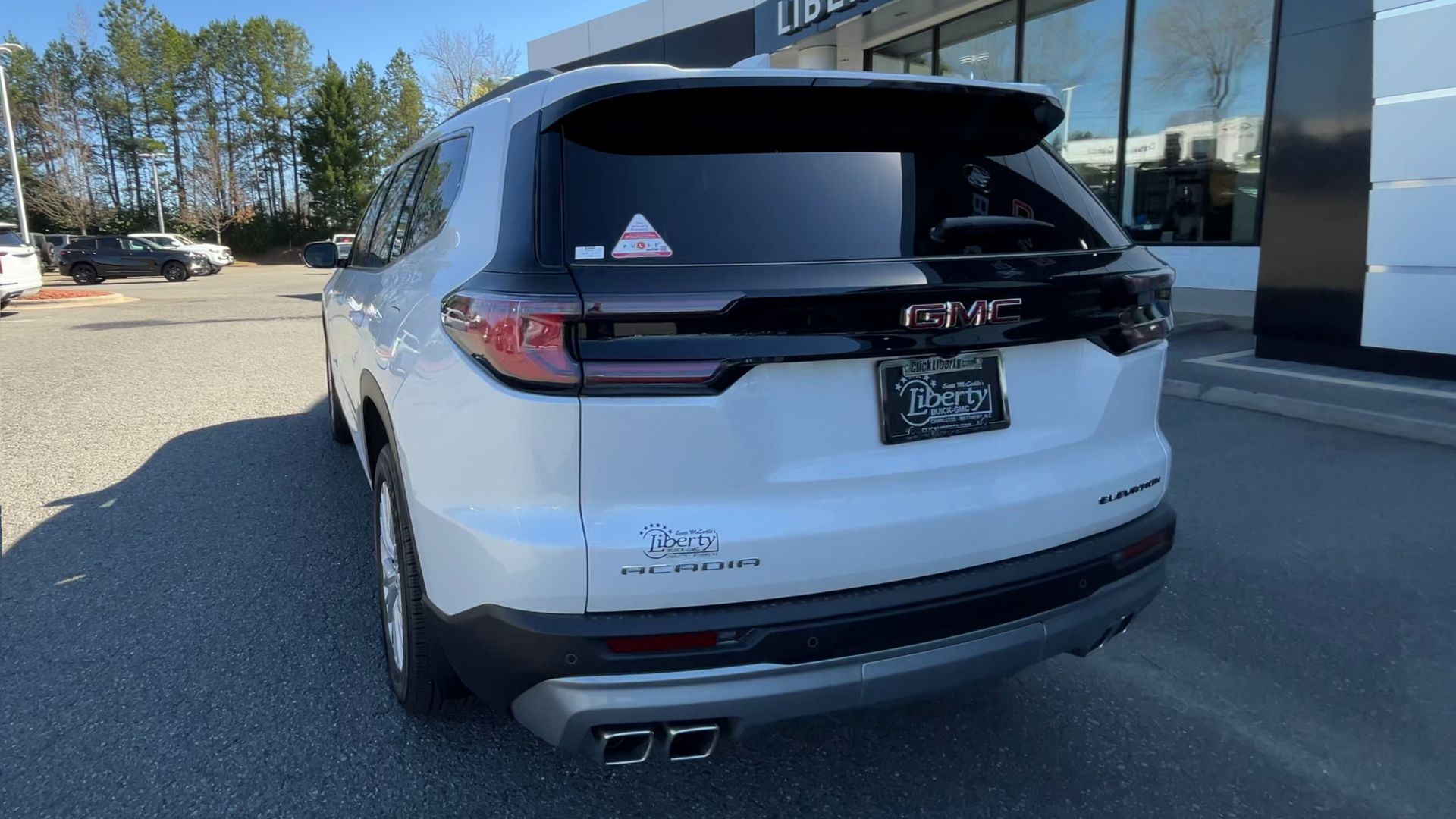 2025 GMC Acadia Elevation