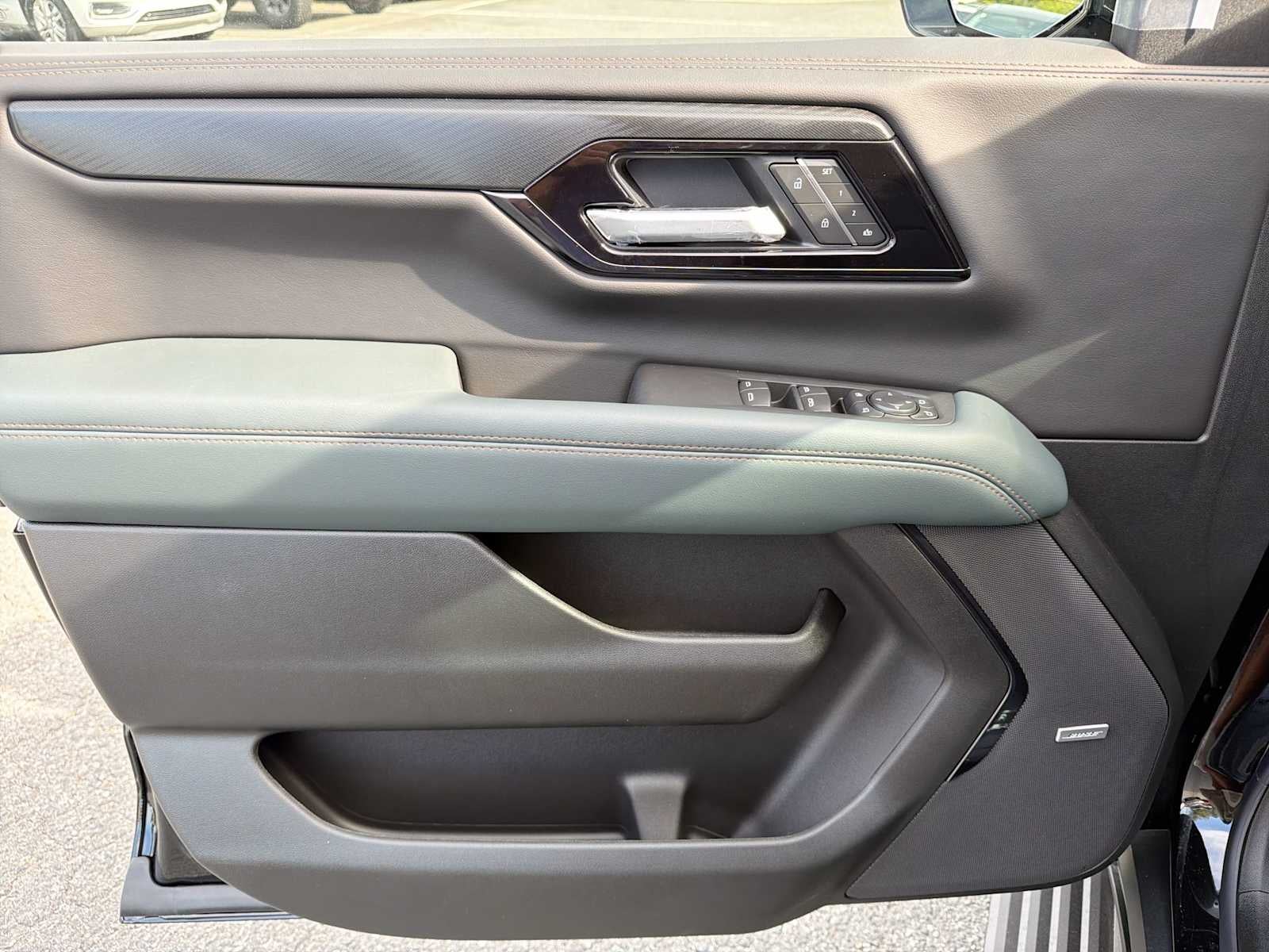 2027 GMC Yukon AT4