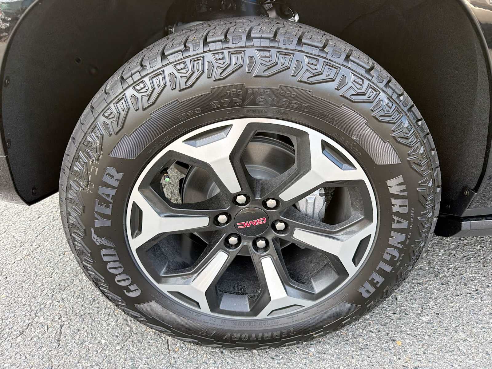 2027 GMC Yukon AT4