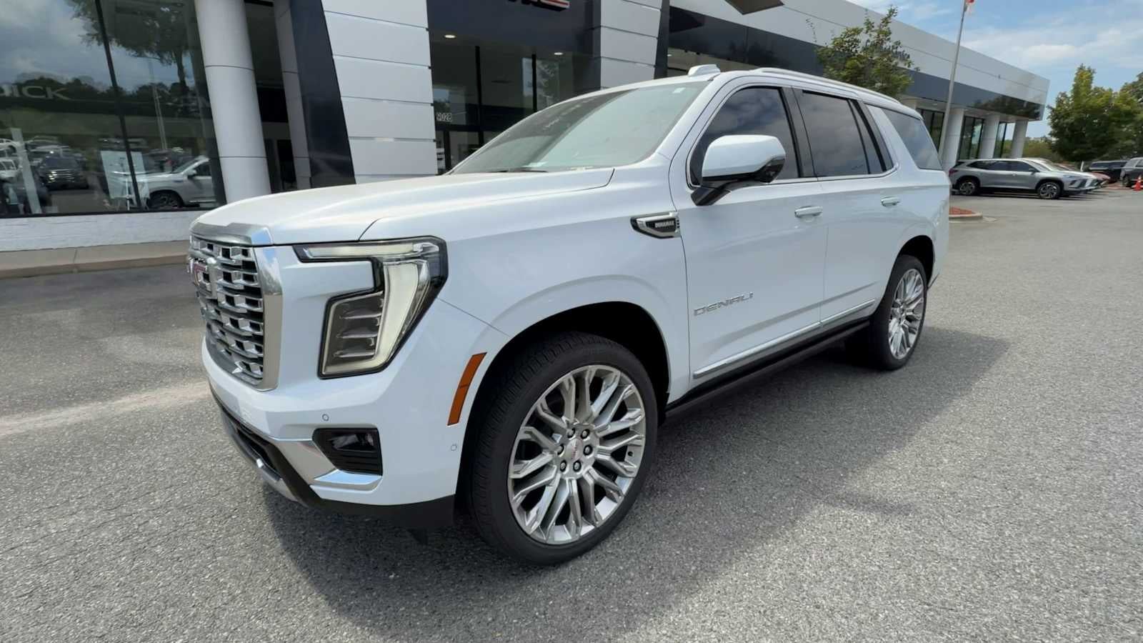 2026 GMC Yukon Denali - Photo 4