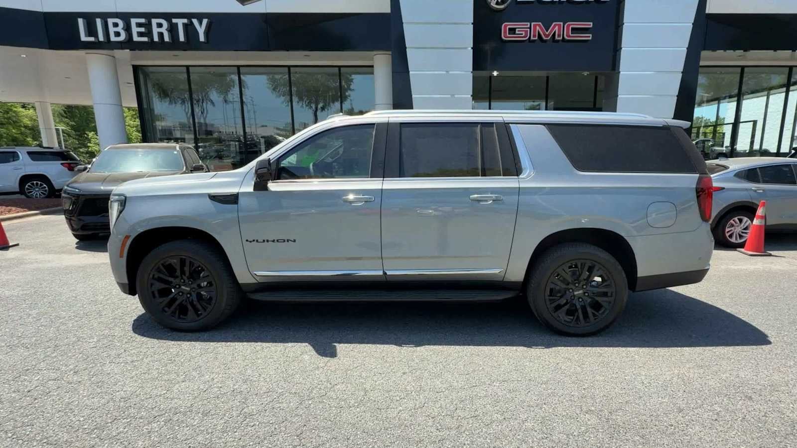 2026 GMC Yukon XL Elevation
