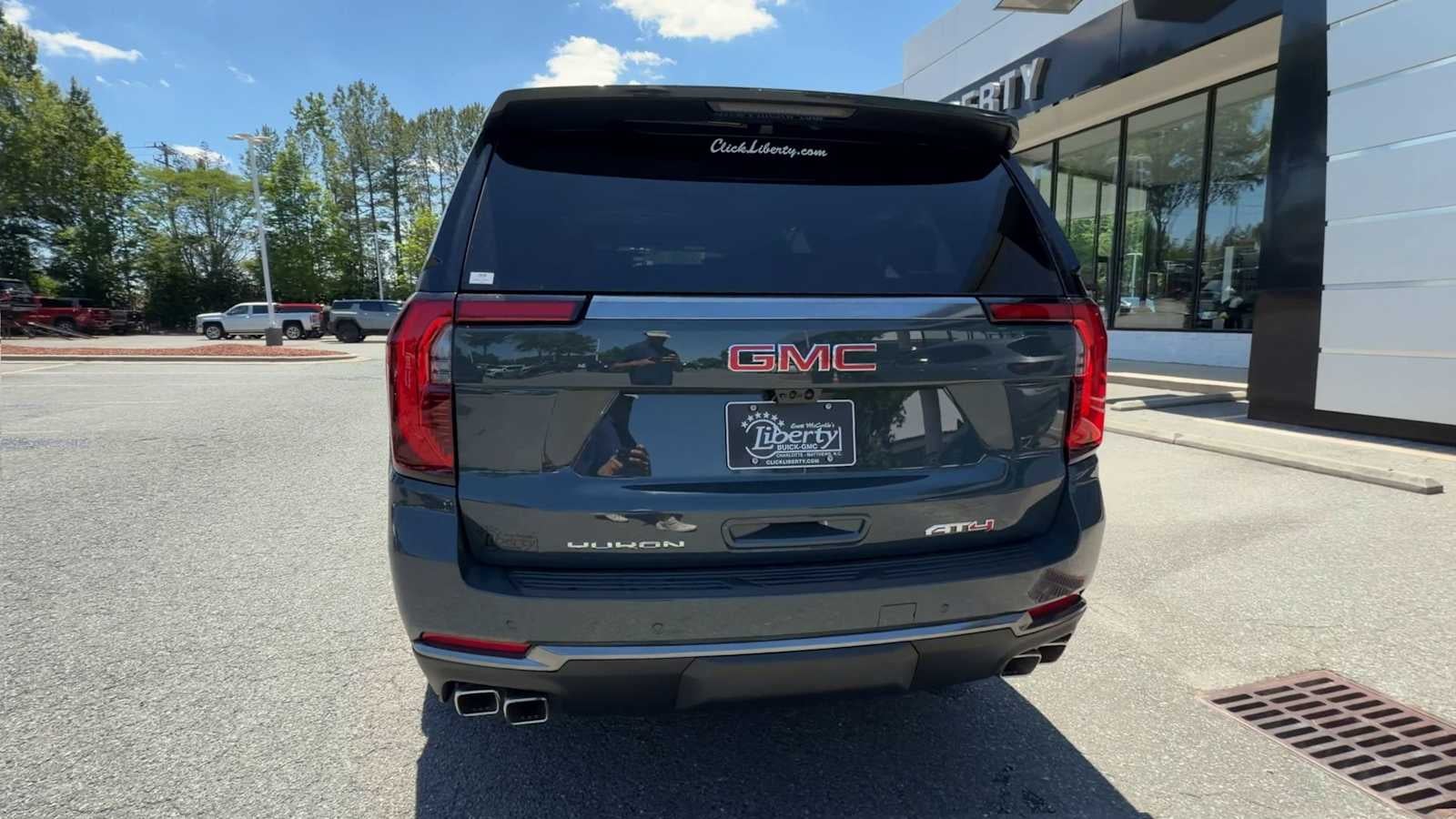 2026 GMC Yukon XL AT4