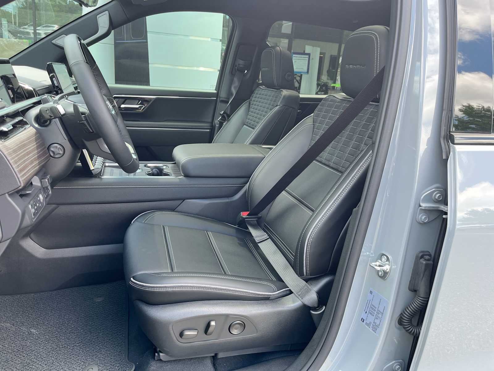 2025 GMC Sierra EV Extended Range Denali