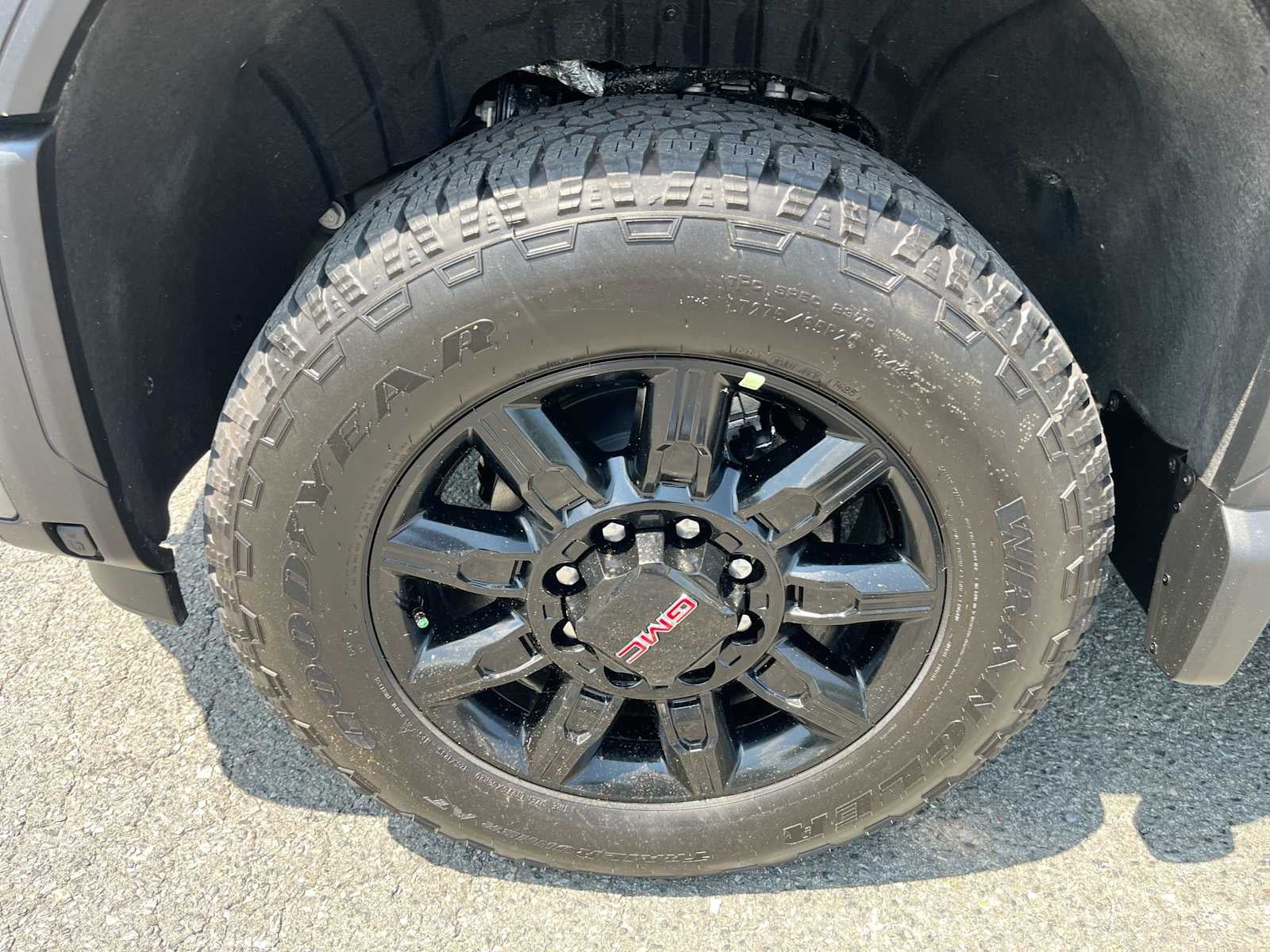 2025 GMC Sierra 2500 HD AT4