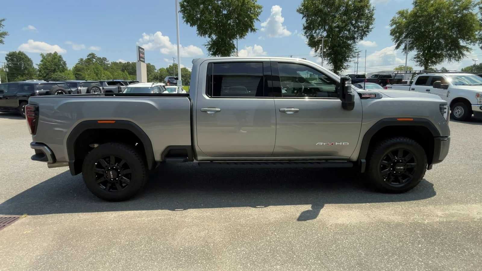 2025 GMC Sierra 2500 HD AT4