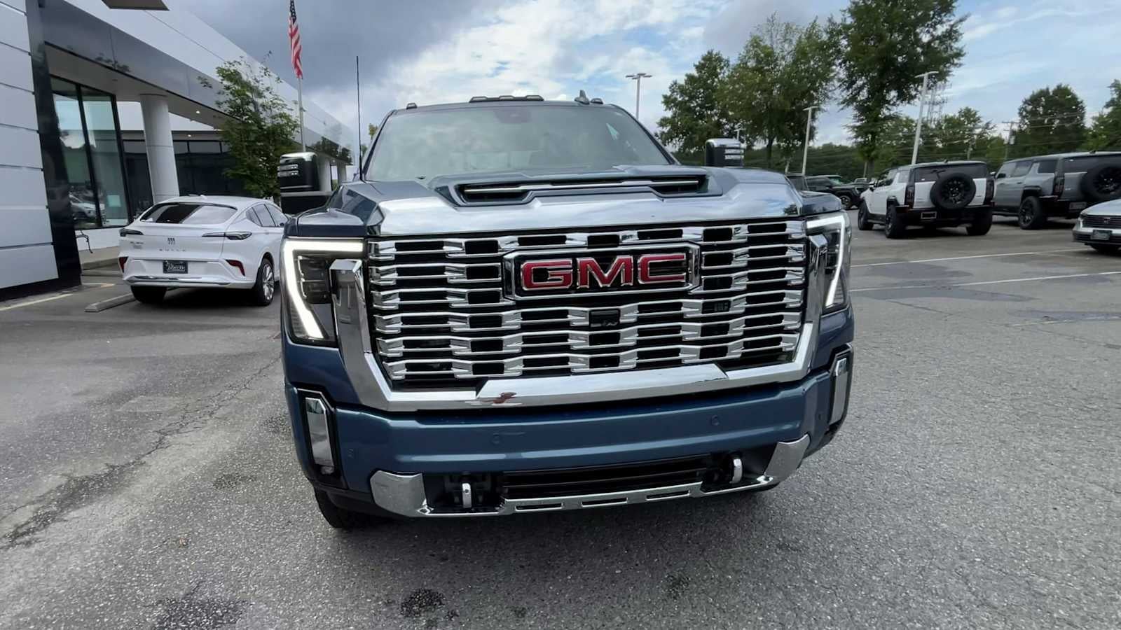 2025 GMC Sierra 2500 HD Denali