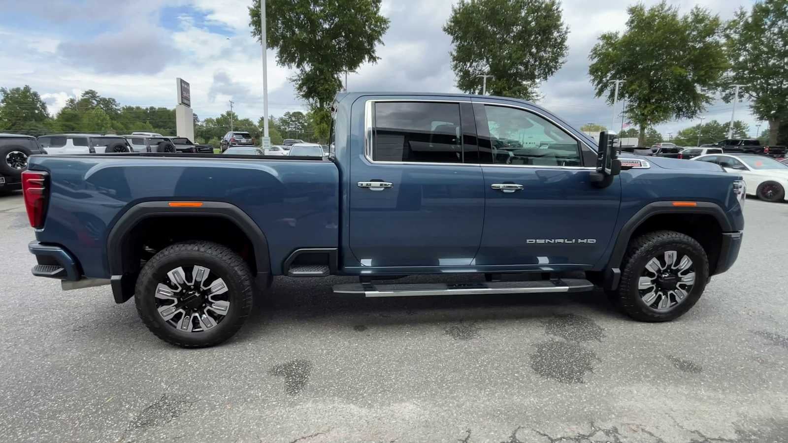 2025 GMC Sierra 2500 HD Denali