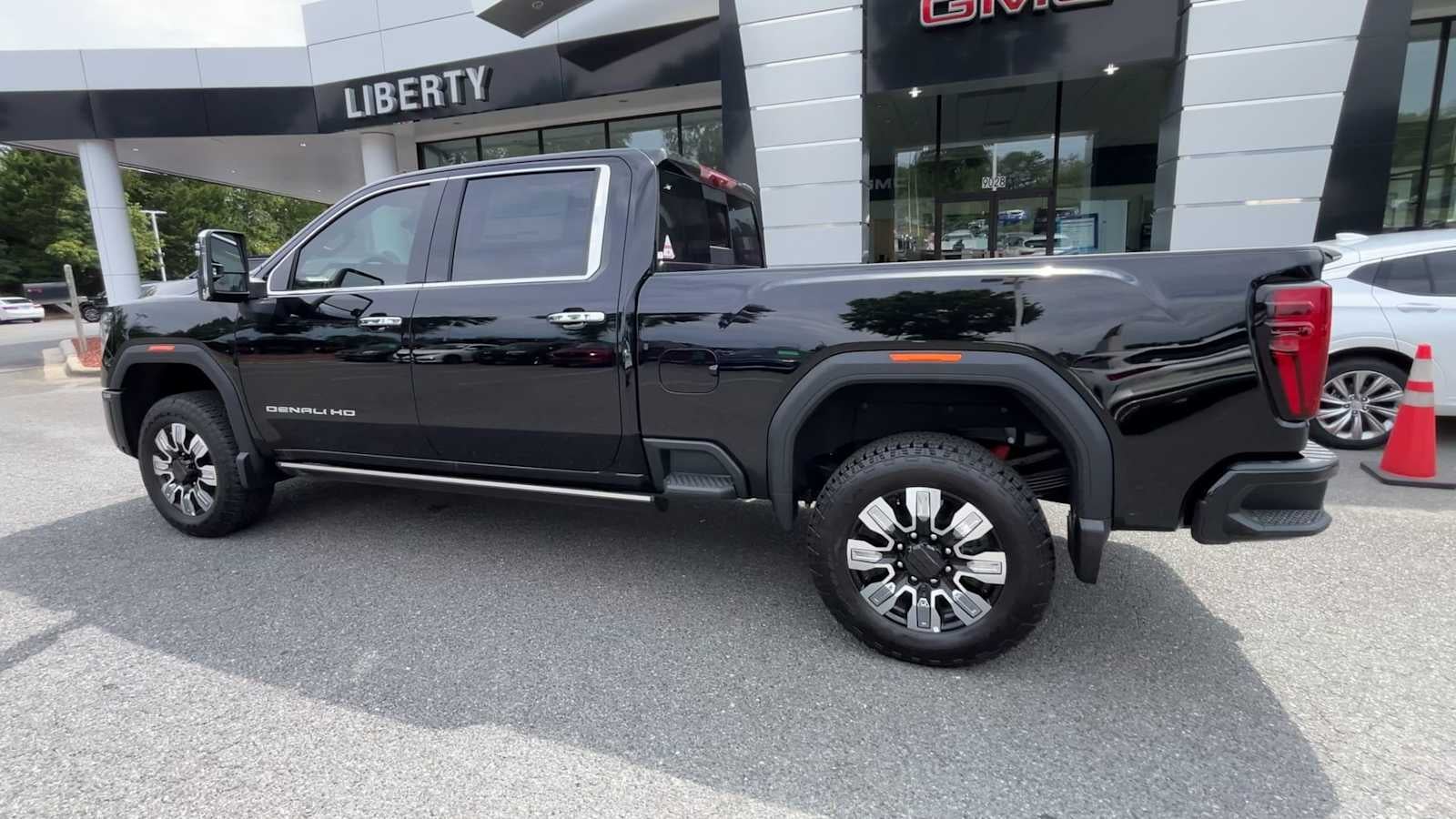 2025 GMC Sierra 2500 HD Denali