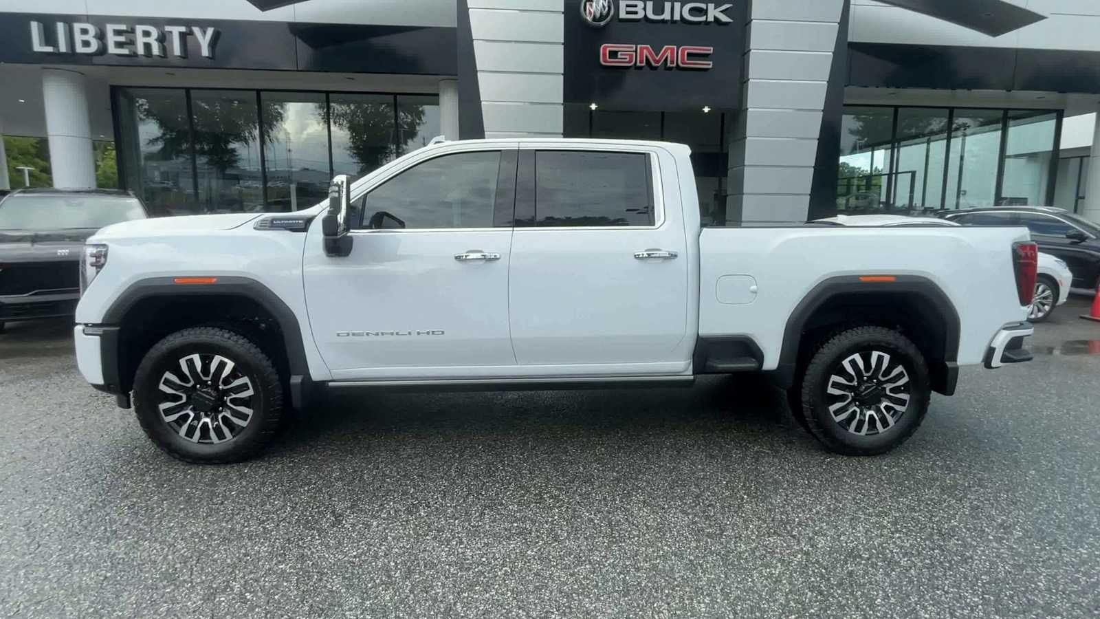 2025 GMC Sierra 2500 HD Denali Ultimate