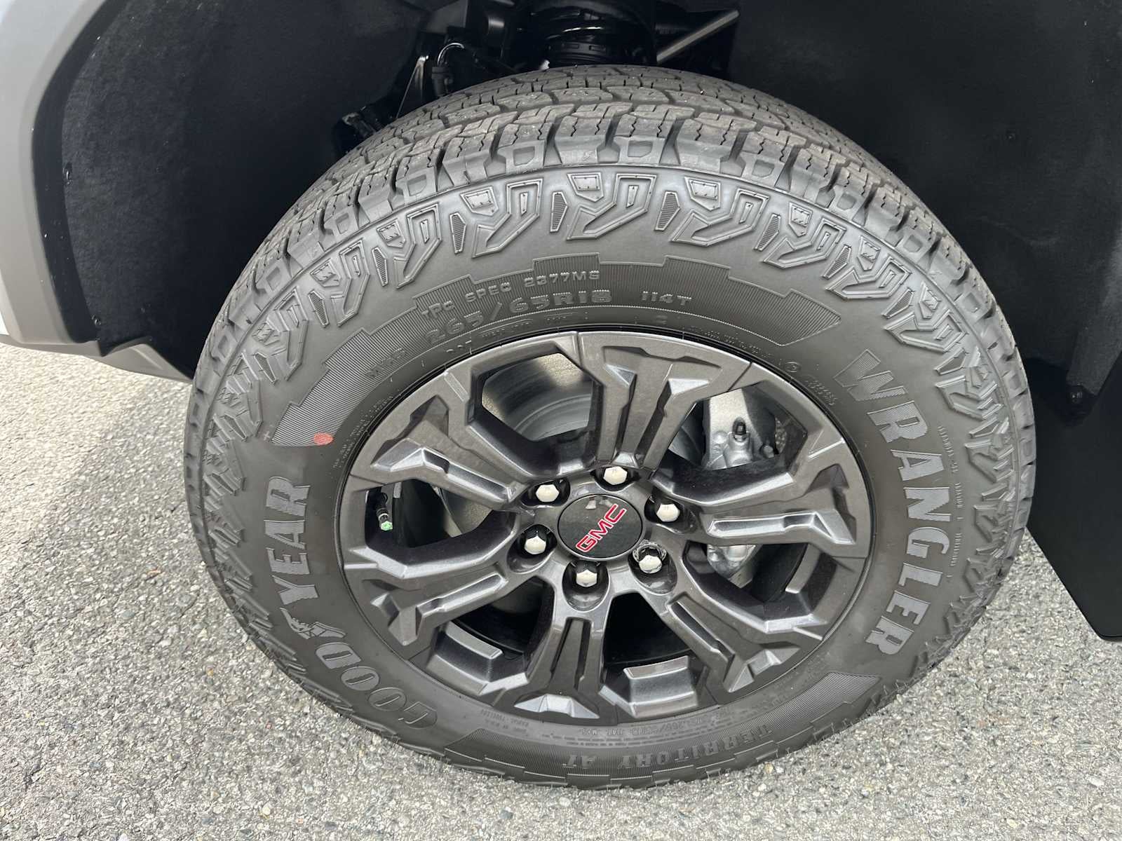 2025 GMC Canyon Elevation