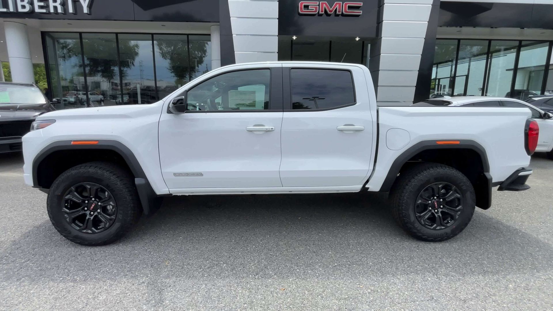 2025 GMC Canyon Elevation