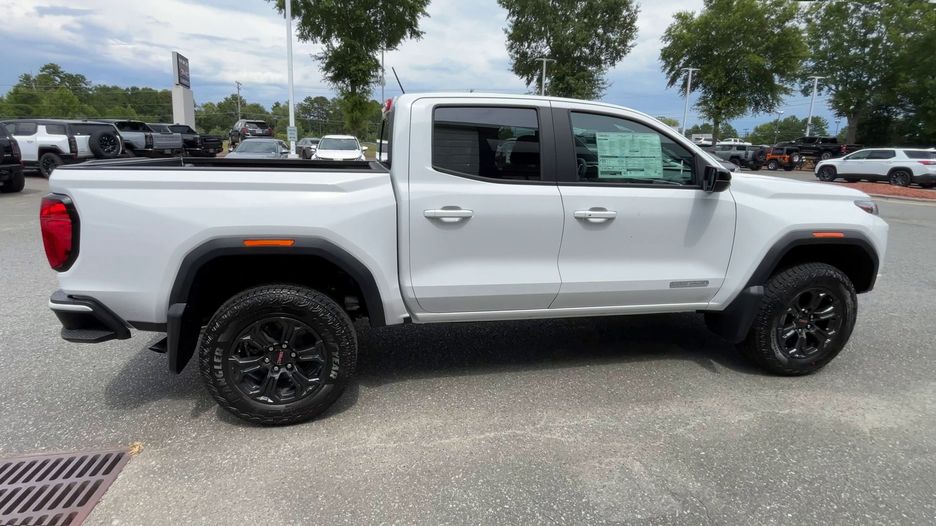 2025 GMC Canyon Elevation