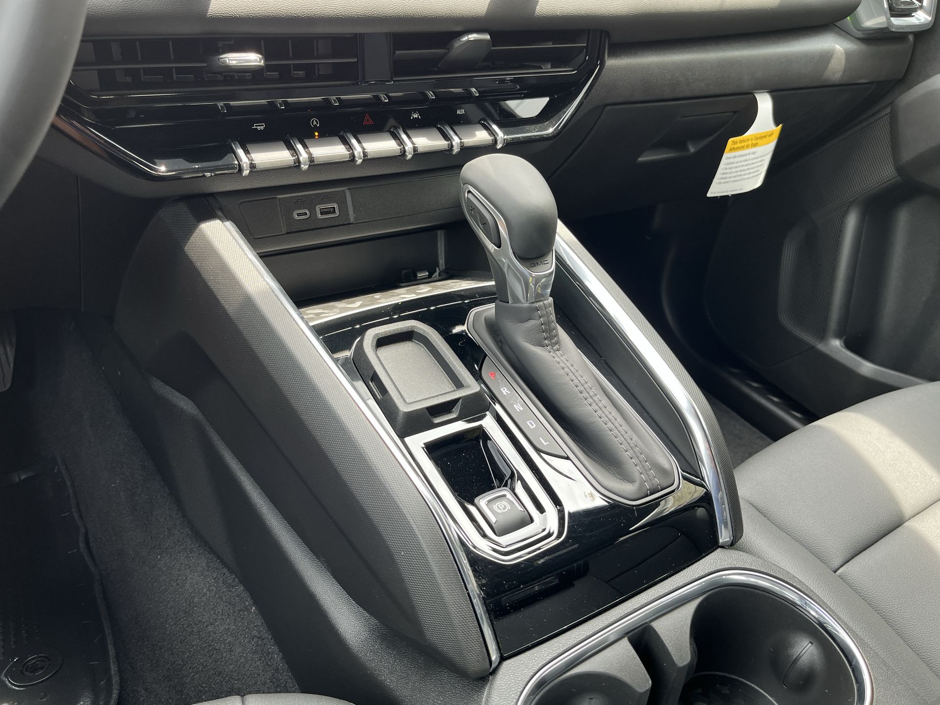 2025 GMC Canyon Elevation