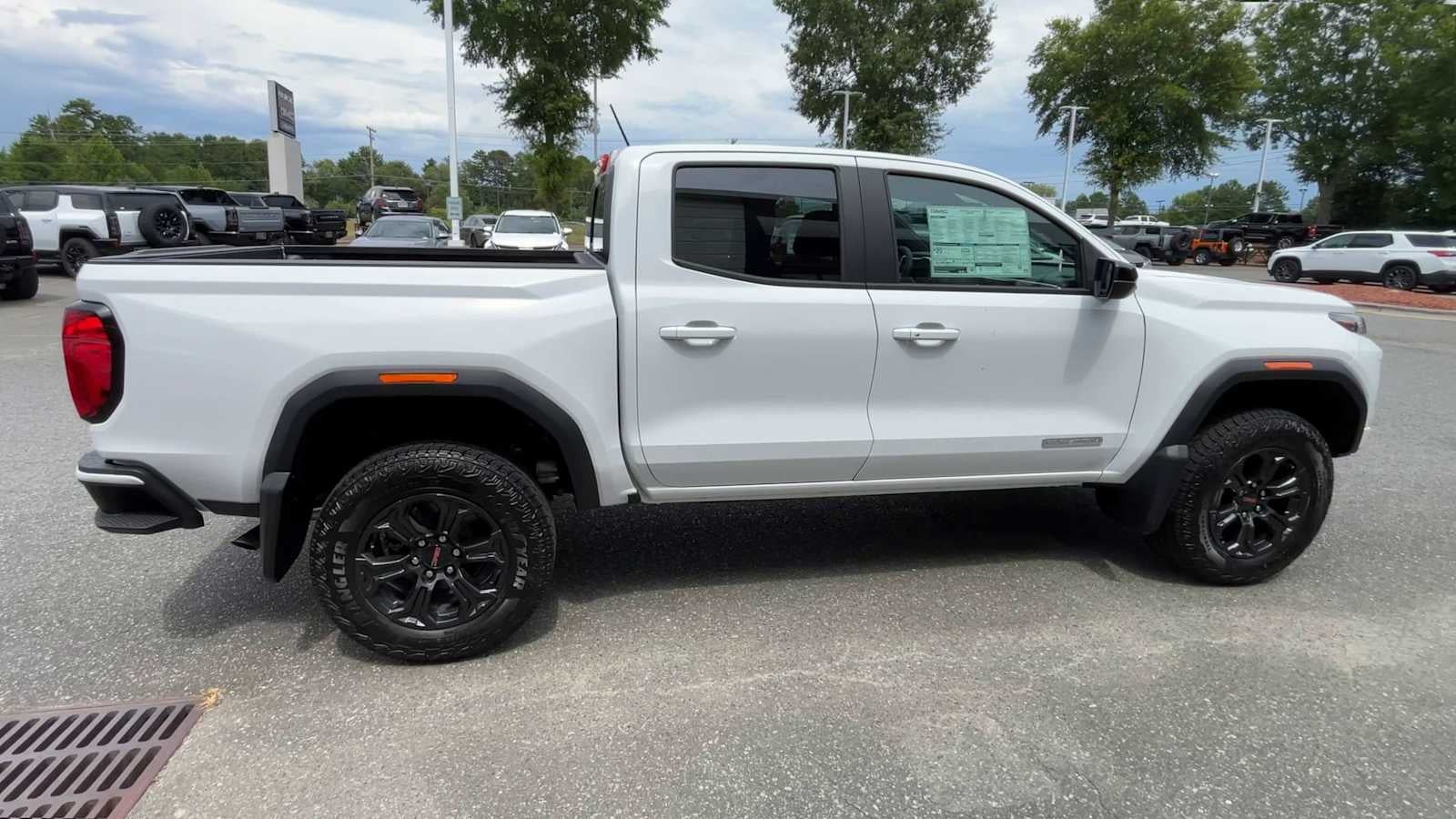 2025 GMC Canyon Elevation