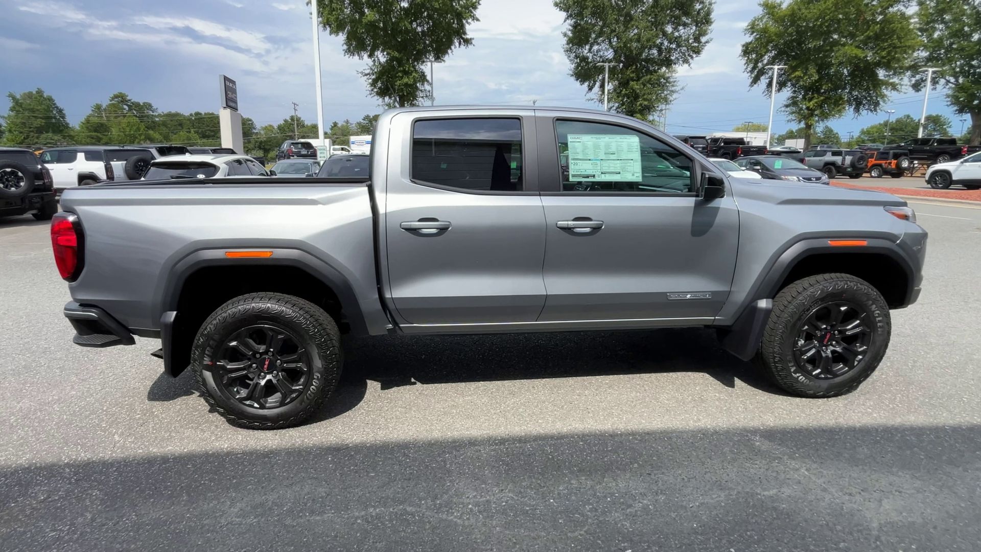 2025 GMC Canyon Elevation