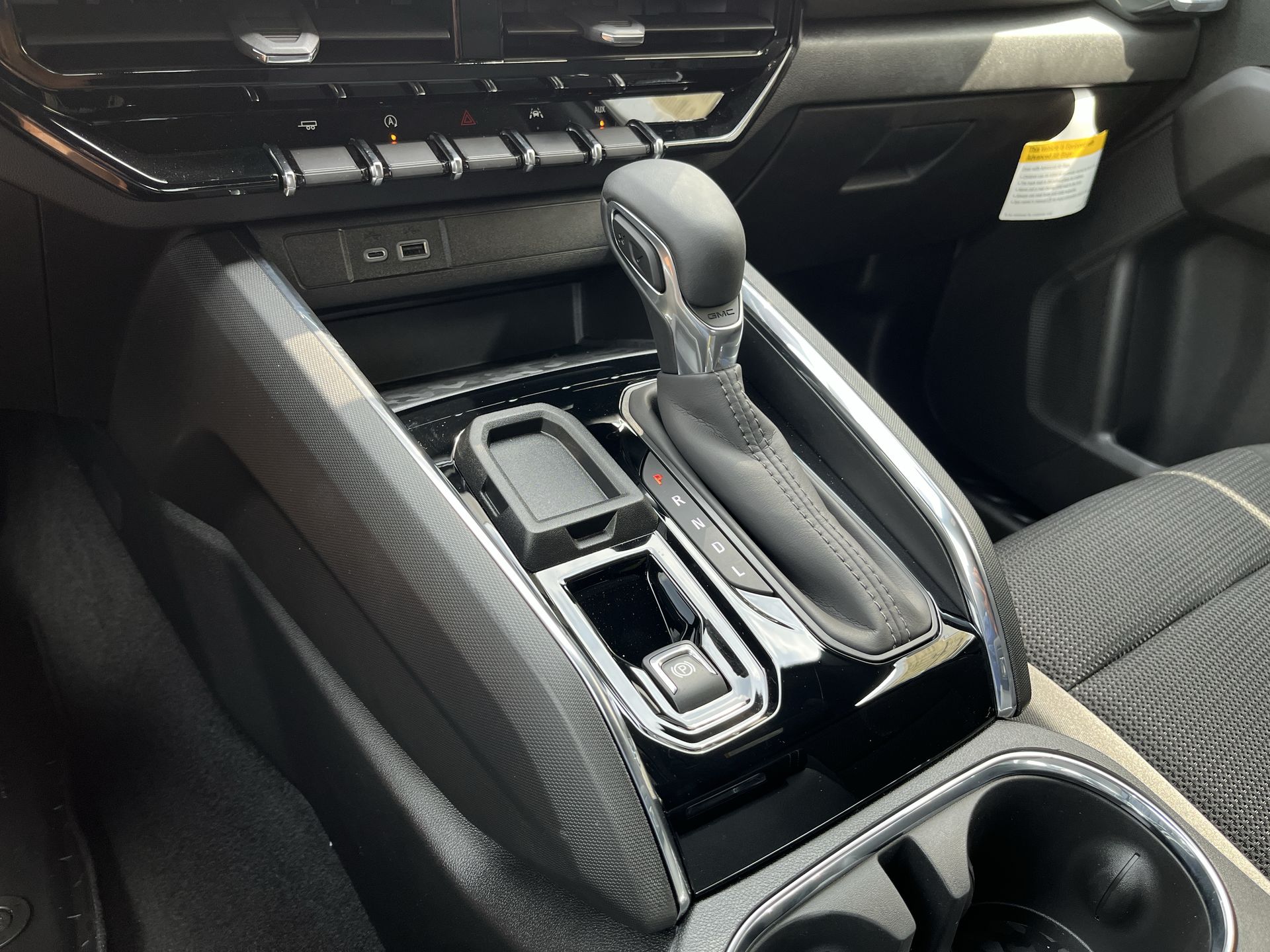 2025 GMC Canyon Elevation