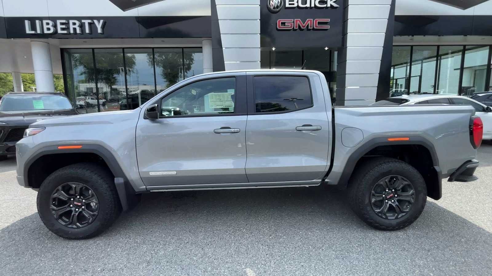 2025 GMC Canyon Elevation