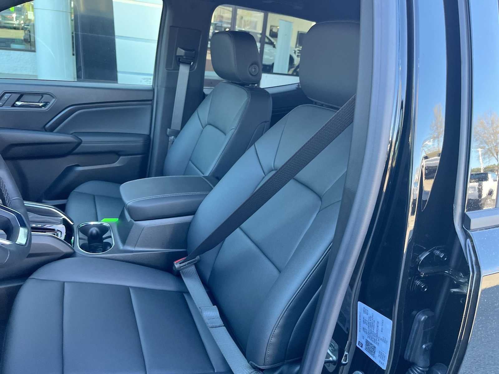 2025 GMC Canyon Elevation