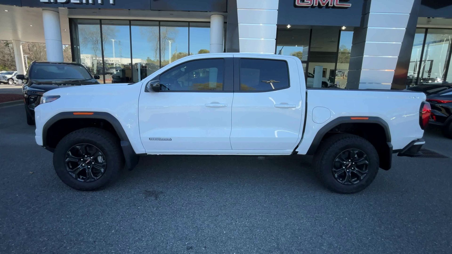 2025 GMC Canyon Elevation