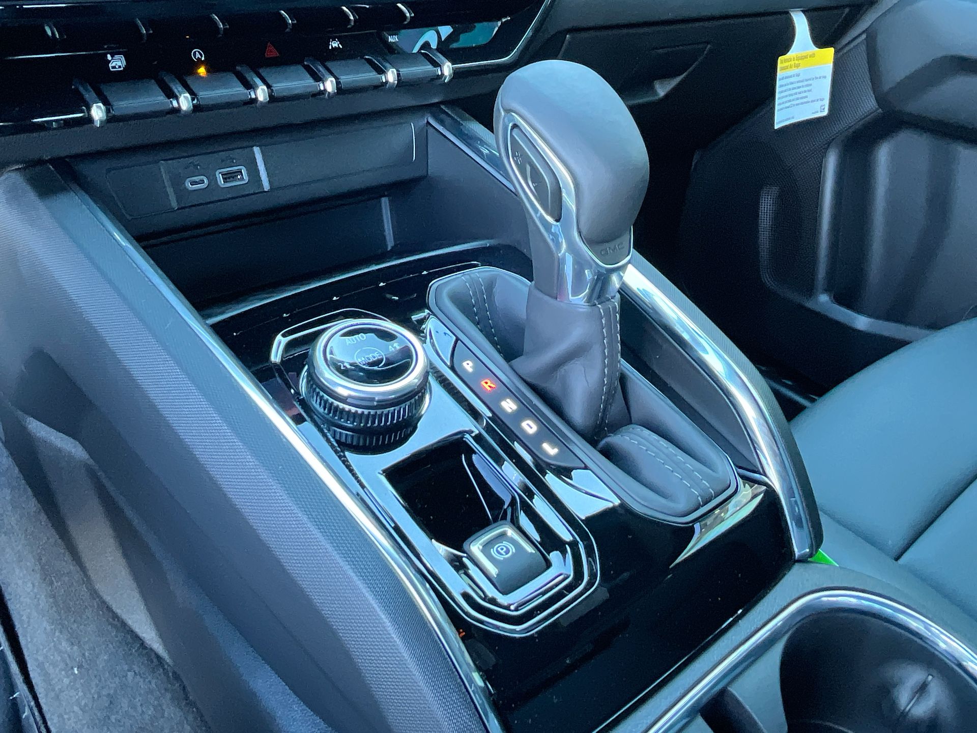 2025 GMC Canyon Elevation