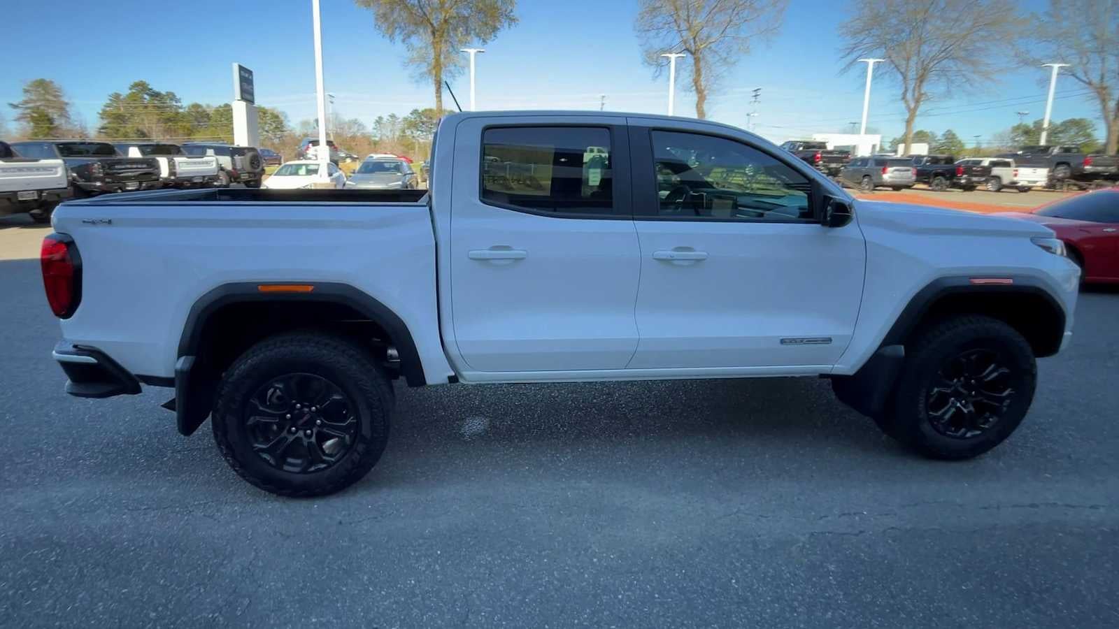 2025 GMC Canyon Elevation