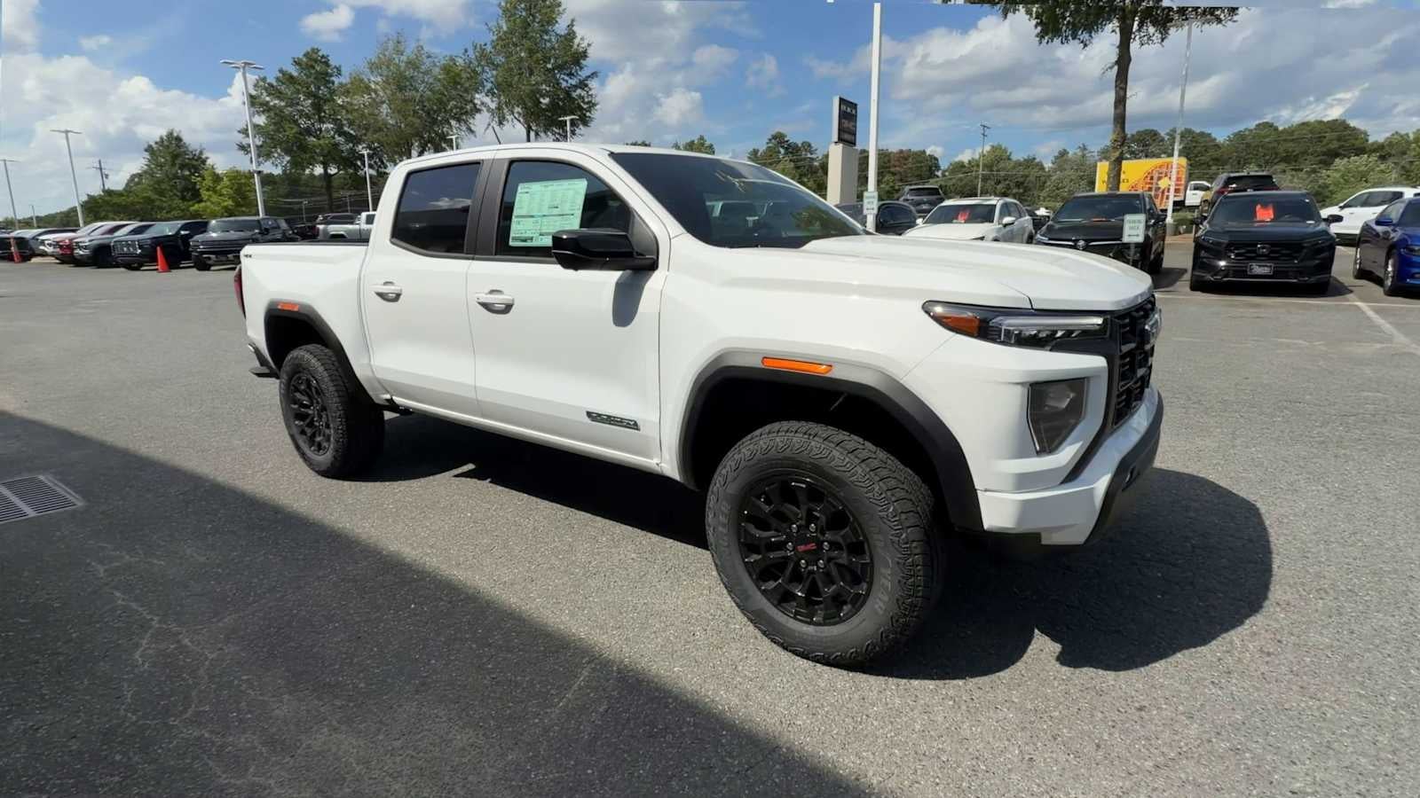2026 GMC Canyon Elevation