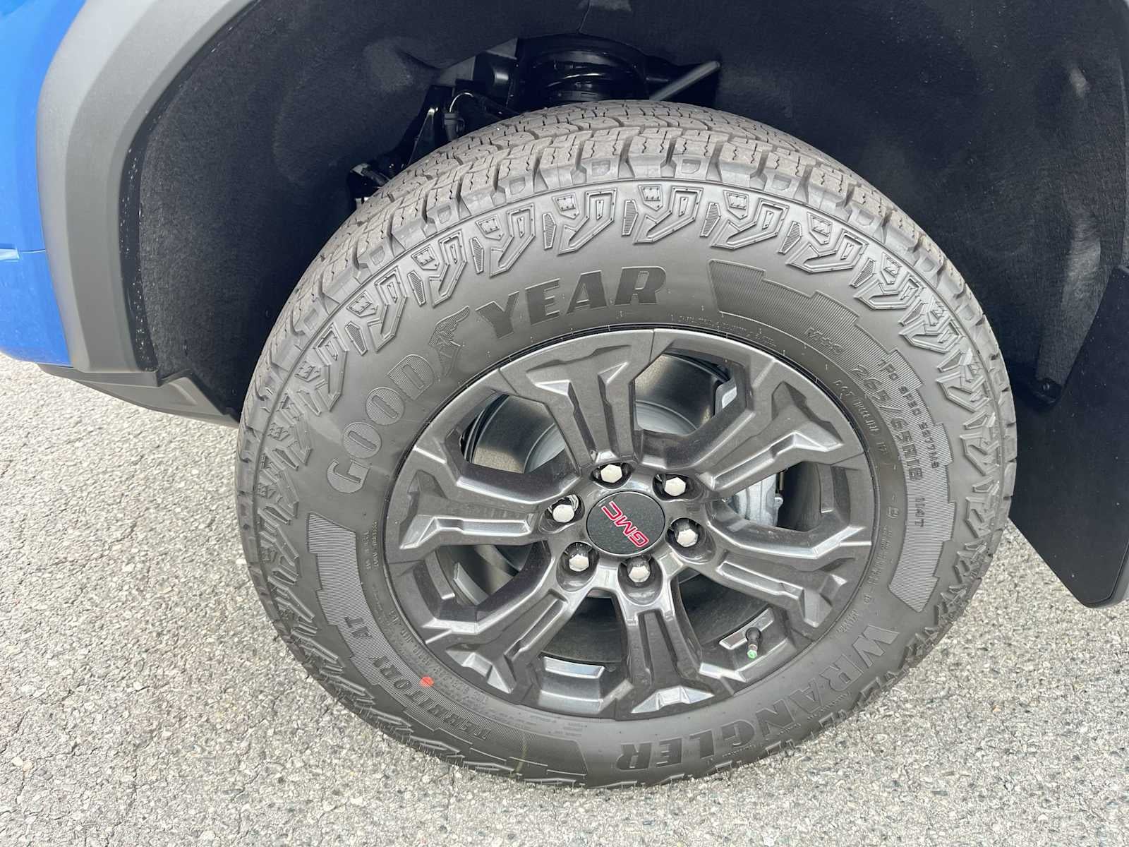 2025 GMC Canyon Elevation