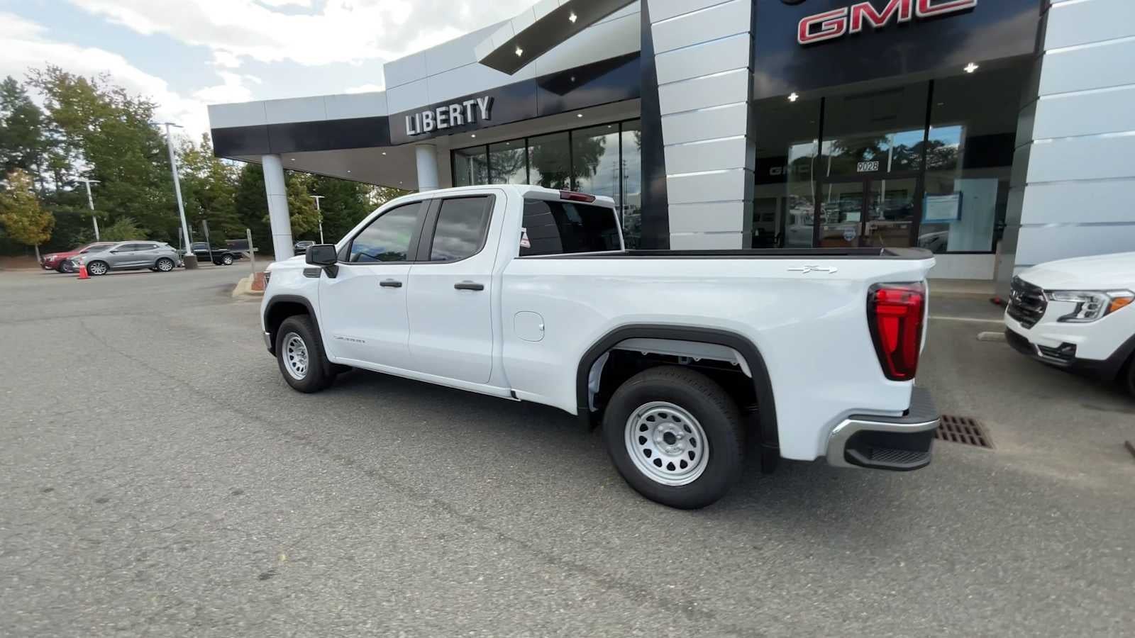2025 GMC Sierra 1500 Pro