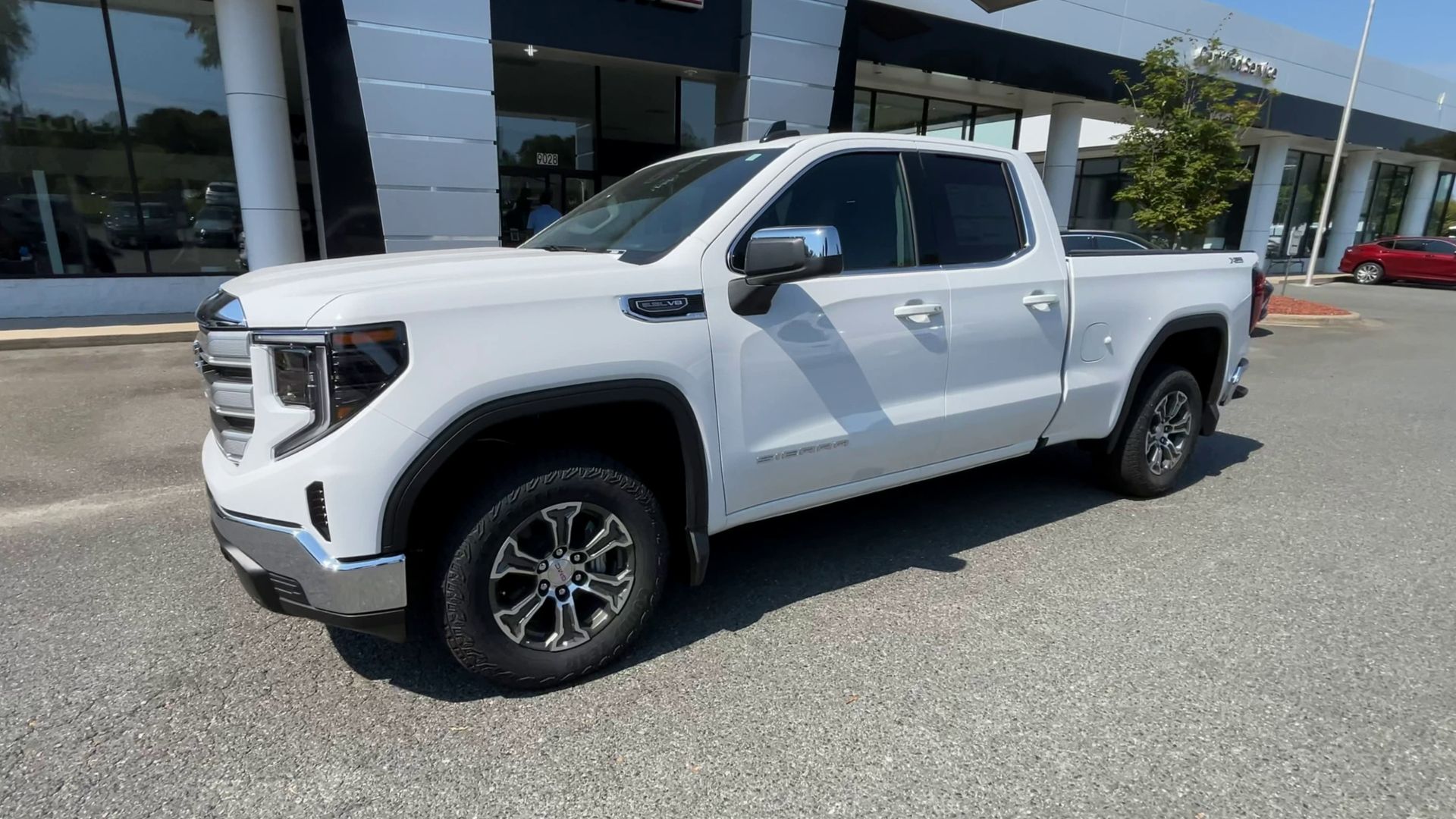 2026 GMC Sierra 1500 SLE