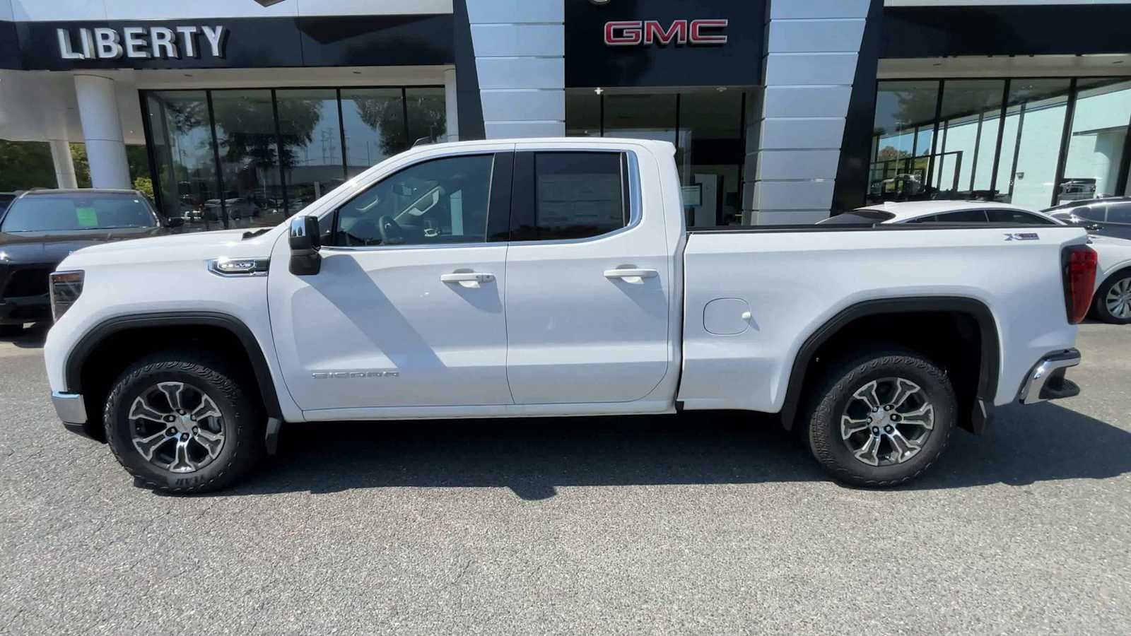 2026 GMC Sierra 1500 SLE