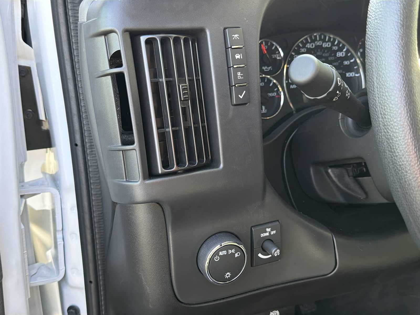 2025 GMC Savana Cargo 2500 Work Van