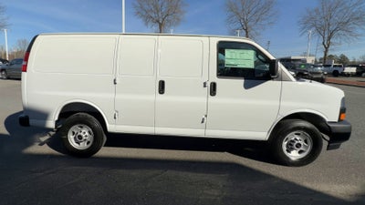 2025 GMC Savana Cargo 2500 Work Van