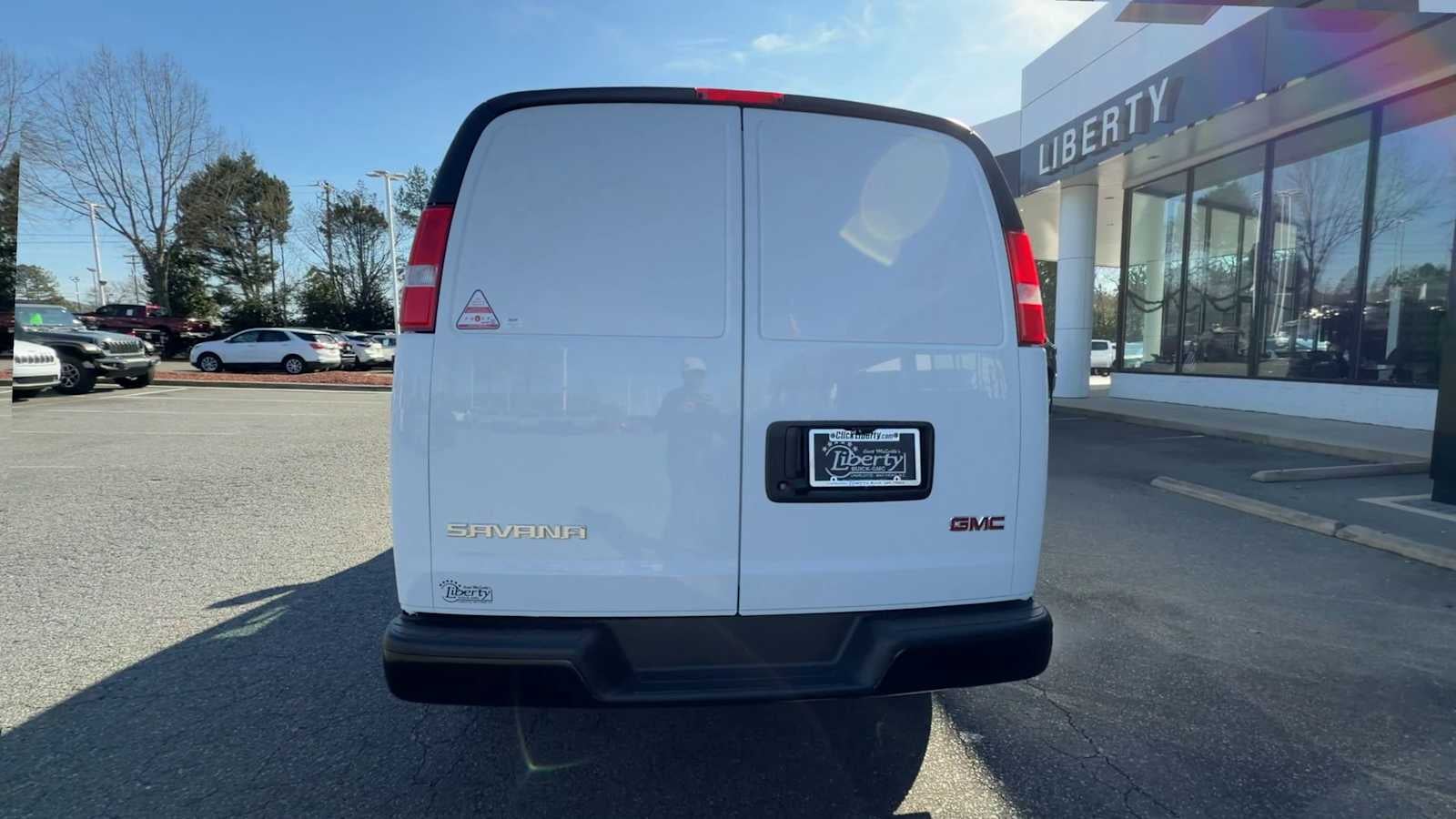 2025 GMC Savana Cargo 2500 Work Van