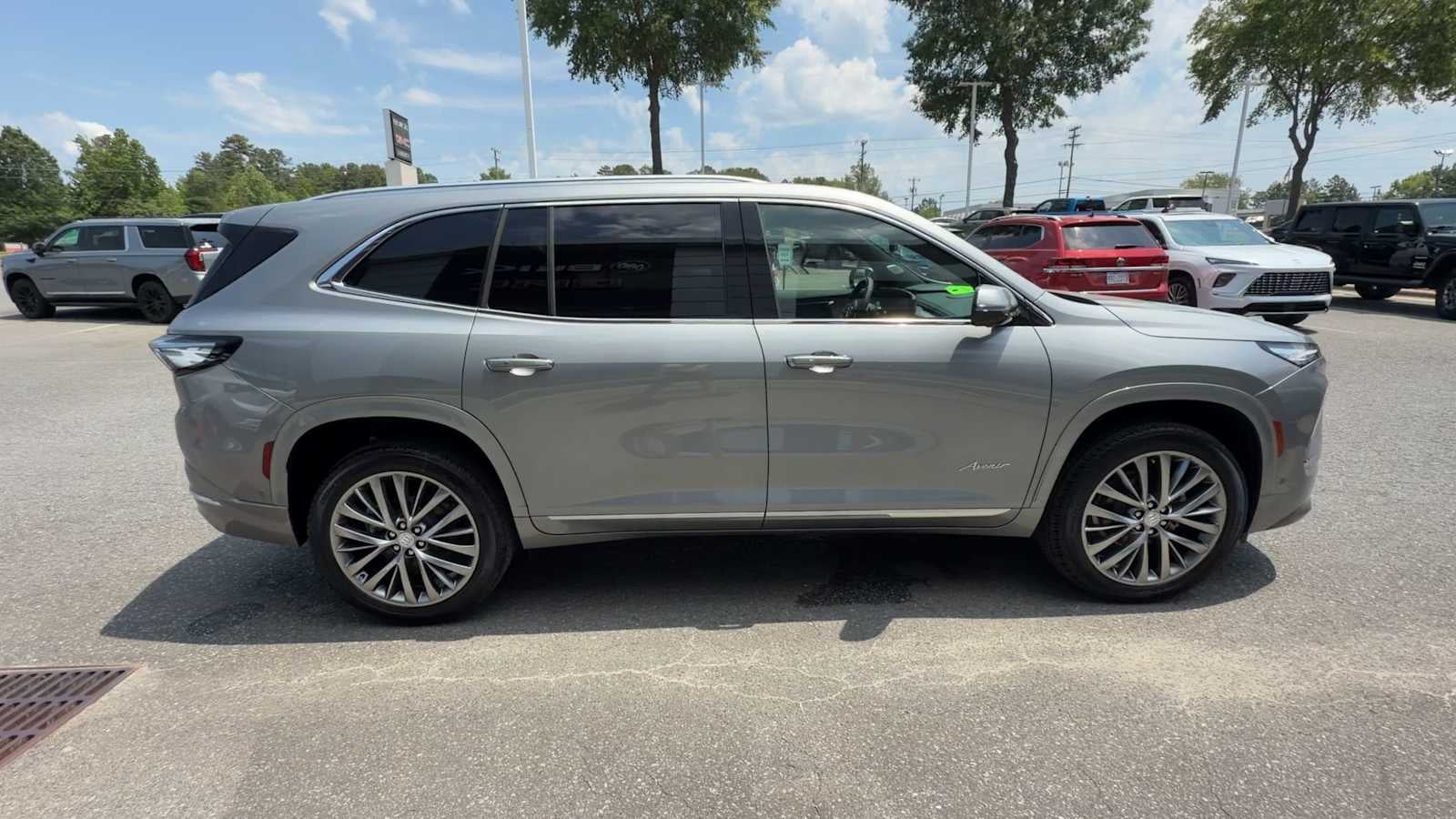 2026 Buick Enclave Avenir