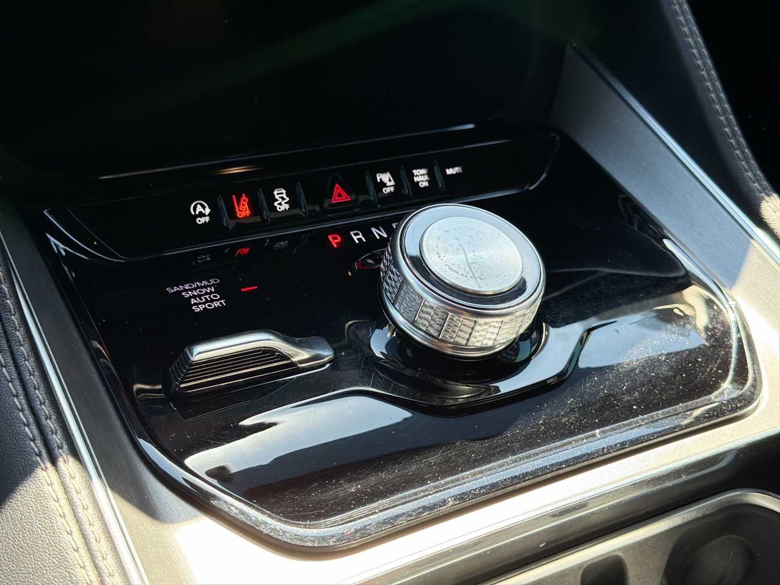 2024 Jeep Wagoneer Series II Carbide